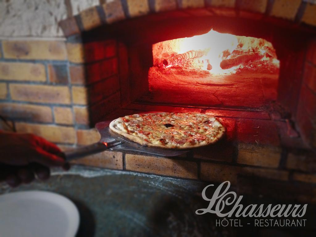 Hotel Restaurant Les Chasseurs Marine de Pietracorbara Bagian luar foto