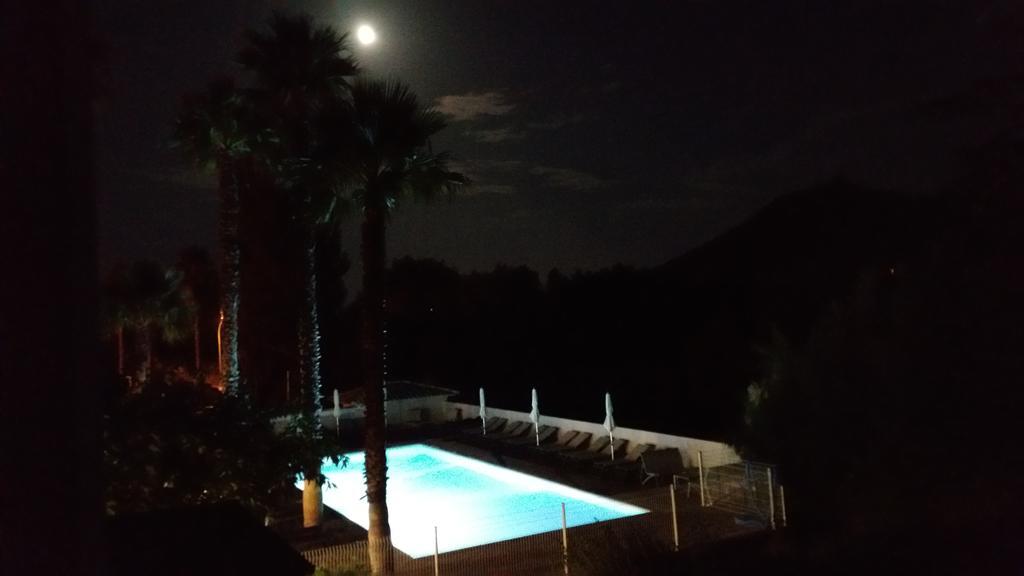 Hotel Restaurant Les Chasseurs Marine de Pietracorbara Bagian luar foto